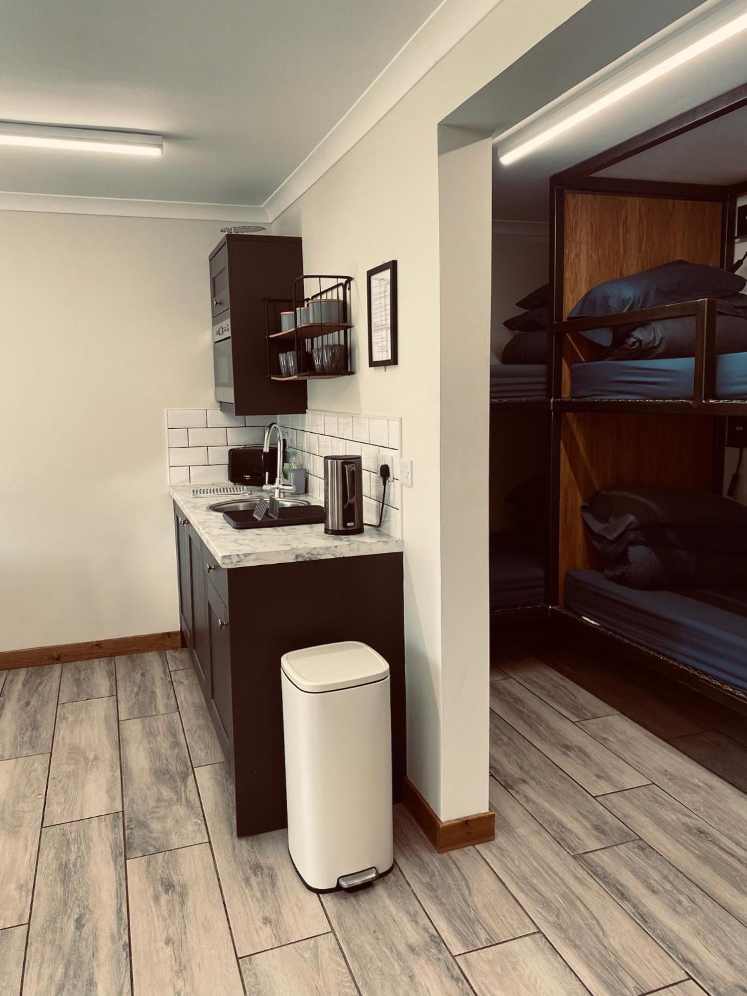 Ben Nevis Inn Rooms Fort William Bagian luar foto